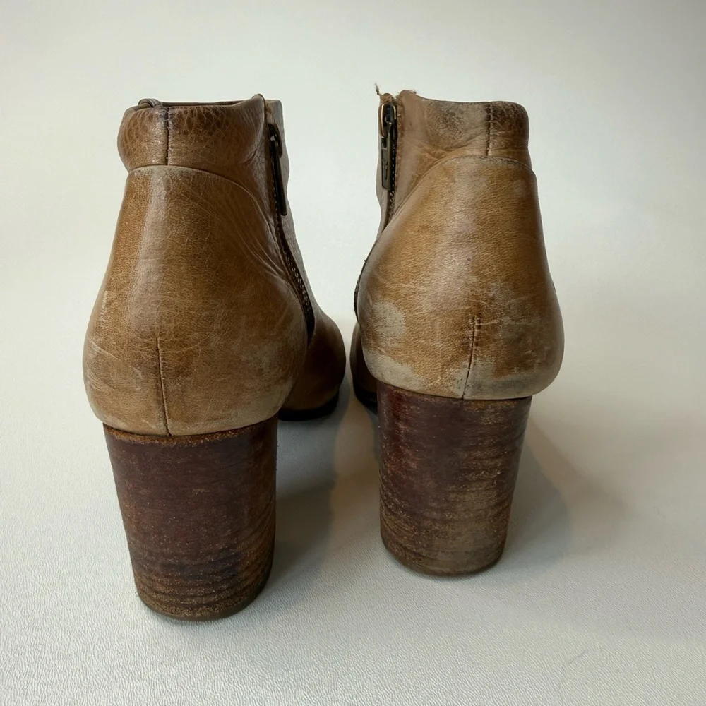 FRYE Ciera Shootie Brown Leather Ankle Booties Size 7